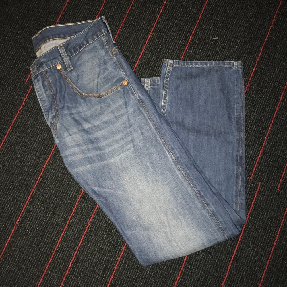 Levis jeans W32 L32